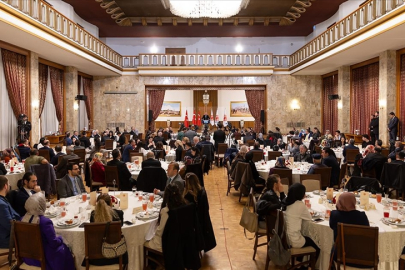 Şehit yakınları ve gaziler 81 ildeki "Büyük Aile Sofraları"nda buluşacak