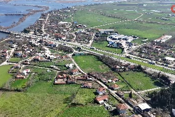 Bursa’da artan göl seviyesi bahçeleri sular altında bıraktı