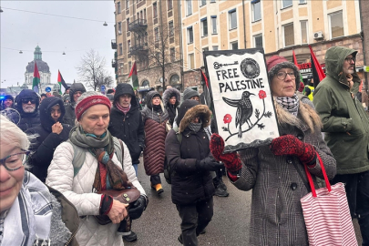 İsveç'te yüzlerce kişi İsrail'in işgal altındaki Batı Şeria'yı ilhak etme kararına karşı yürüdü
