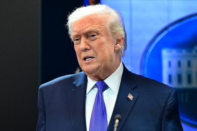 ABD Başkanı Trump, küresel tarife oranını yüzde 10'dan yüzde 15'e çıkaracağını açıkladı