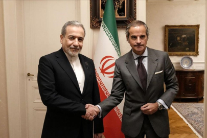 İran Dışişleri Bakanı Erakçi, UAEA Başkanı Grossi ile ABD müzakereleri hakkında görüştü
