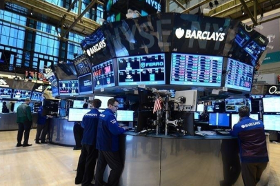 Küresel piyasalar tarifelerde artan belirsizliklerle karışık seyrediyor