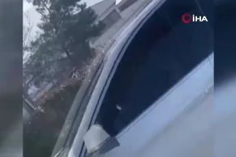 Bursa'da dilenci kadınların yer kavgası!