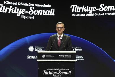 İletişim Başkanı Duran: İsrail'in Filistin'de sürdürdüğü soykırımı Afrika Boynuzu'na taşımasını istemiyoruz