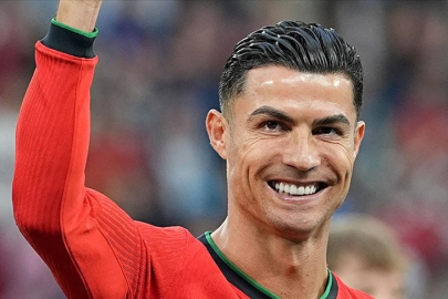 Cristiano Ronaldo, Almeria Kulübünün yüzde 25'lik hissesini satın aldı