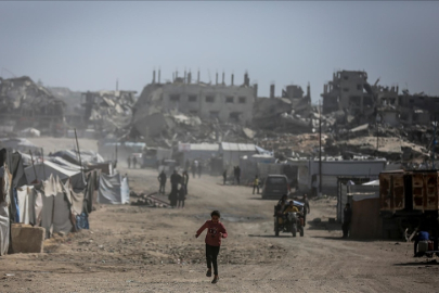 İsrail'in ateşkesi ihlal ederek Gazze'de sivilleri hedef aldığı saldırıda 2 Filistinli hayatını kaybetti