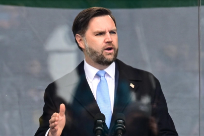 ABD Başkan Yardımcısı Vance, İran'a olası saldırıların uzun savaşa dönüşme ihtimali olmadığını söyledi