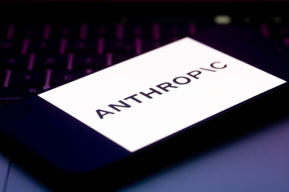 ABD'li yapay zeka şirketi Anthropic, "vicdanen" teknolojisini Pentagon'a sınırsız açamayacağını bildirdi