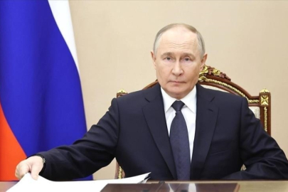 Putin, Bahreyn Kralı Al Halife ile ABD ve İsrail'in İran'a saldırganlığını görüştü