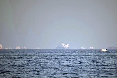 Sigorta şirketleri İran ve Basra Körfezi'ndeki gemiler için savaş riski sigortalarını iptal ediyor