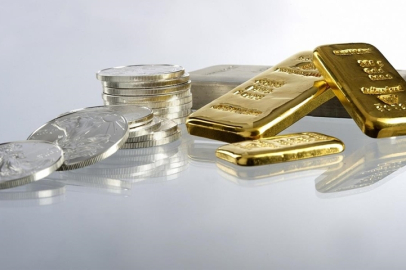 Artan jeopolitik risklerle güçlenen dolar, altın ve endüstriyel metallerde sert düşüşlere neden oldu