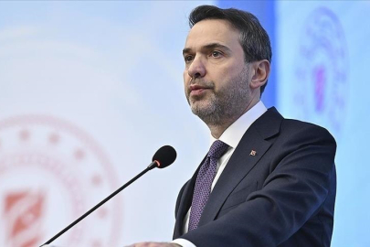 Bakan Bayraktar, Türkiye'nin yenilenebilir enerjide sessiz bir devrim gerçekleştirdiğini bildirdi