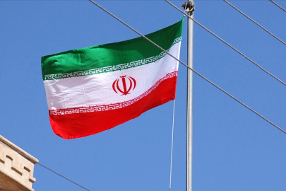 İran'da geçici Liderlik Konseyi, yeni liderin seçilmesi gündemiyle toplandı