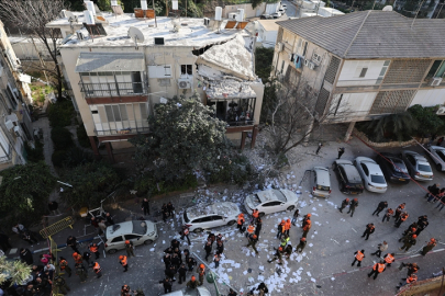 İran'ın misillemesinin ardından Tel Aviv başta olmak üzere İsrail'in birçok bölgesinde sirenler çaldı