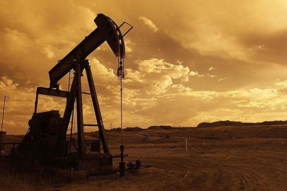 Orta Doğu'daki gerilimle yükselen petrol fiyatları, ABD'de benzin fiyatlarını yukarı çekti