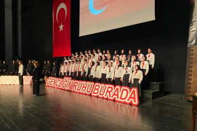 Bursa'da İstiklal Marşı'nın kabulünün 105. yılı törenle anıldı