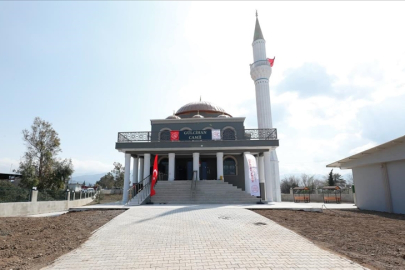 Hatay'da depremlerin ardından 123'üncü cami ibadete açıldı