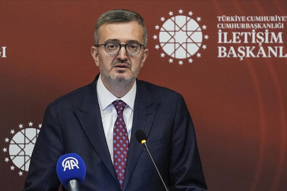 İletişim Başkanı Duran: Bilgileri ve adanmışlıklarıyla şifa için emek veren tüm sağlık çalışanlarımıza müteşekkiriz