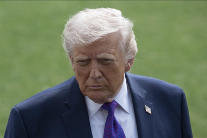 Trump, ABD donanmasının Hürmüz Boğazı'ndan geçen gemilere "yakında" eşlik etmeye başlayacağını söyledi