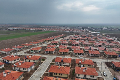 Bakan Kurum'dan Hatay'daki Türkiye'nin ilk kırsal uydu kentine ilişkin paylaşım