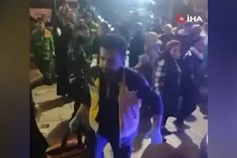 Ulu Camii'nde yoğunluk sebebiyle bir kadın baygınlık geçirdi