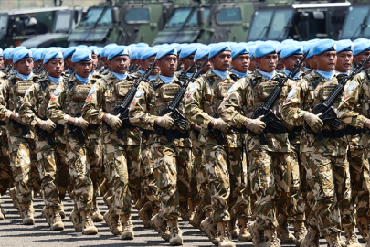 Endonezya, bölgesel gerilim nedeniyle Gazze'ye asker konuşlandırma planını askıya aldı