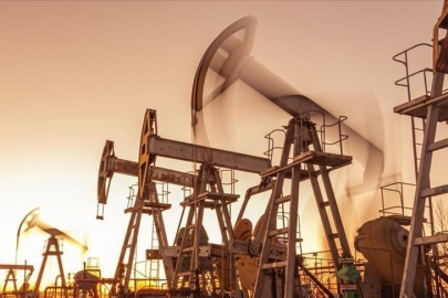 Brent petrolün vadeli varil fiyatı 113,85 dolardan işlem görüyor