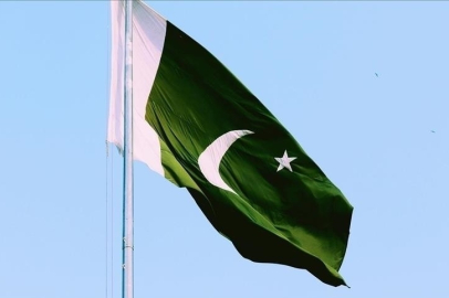 Pakistan, Suudi Arabistan, Katar ve Türkiye'nin talebiyle Afganistan operasyonlarını geçici durdurdu