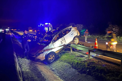 Eskişehir'de otomobilin SUV tipi araçla çarpıştığı kazada 2 kişi öldü, 4 kişi yaralandı