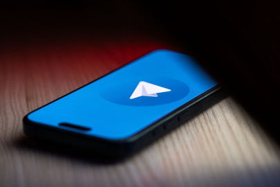 FBI, İran bağlantılı siber aktörlerin Telegram üzerinden muhalifleri hedef aldığını belirtti