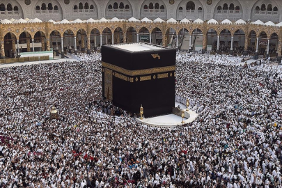 Umre seyahatlerinde vatandaşlara kayıt dışı organizasyon uyarısı