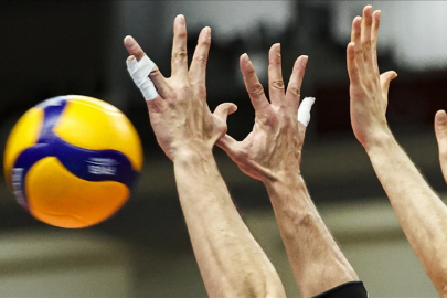 Voleybol Efeler Ligi'nde "normal sezon" sona eriyor