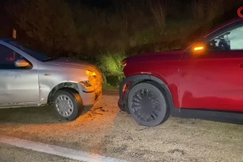 Bursa'da feci kaza! İki otomobil çarpıştı