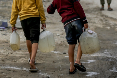 Dünyada 2,2 milyar insan sağlıklı içme suyuna erişemiyor