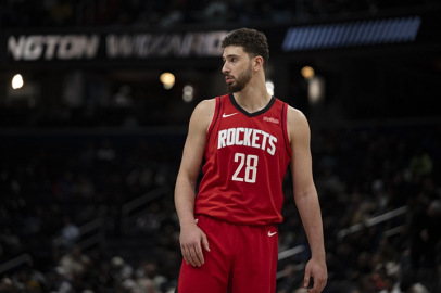 NBA'de Rockets, Alperen Şengün'ün "double-double" yaptığı maçta Heat'i yendi