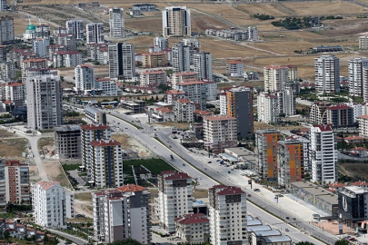 Konutta kredili satışların payı 33 ayın ardından ilk kez yüzde 20'yi geçti