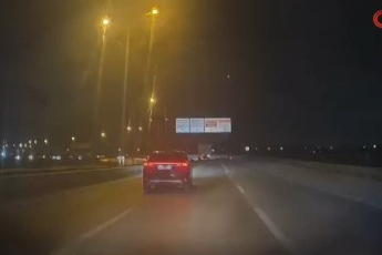 Bursa'da korkutan motosiklet kazası! Sürücü yola böyle savruldu