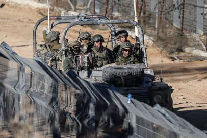 İsrail hükümeti, orduya 400 bin yedek askeri silah altına alma izni verdi