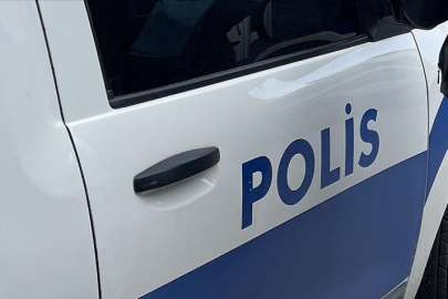 Ankara'da sosyal medyada tanıştıkları kişilerin para ve eşyasını gasbeden şebekeye yönelik operasyonda 23 gözaltı