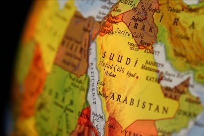 Yemenli uzmanlara göre ABD/İsrail-İran Savaşı'na dahil olan Husilerin Kızıldeniz'de oynayacağı rol kritik