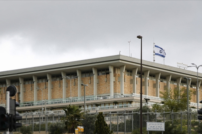 İsrail Meclisi, Savunma Bakanlığı'na 45 milyar dolardan fazla pay ayrılan 2026 bütçesini onayladı