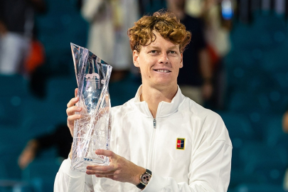 İtalyan tenisçi Jannik Sinner, Miami Açık'ta şampiyon oldu