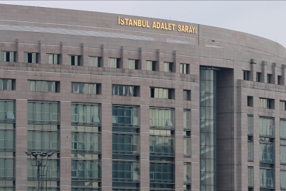 İBB soruşturmasında gözaltına alınan Muhittin Böcek'in başdanışmanı ve bir belediye çalışanı adliyede