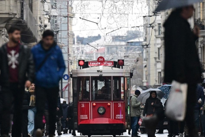 İstiklal Caddesi'ni ziyaret edenlerin sayısı 2025'te 107 milyonla rekor kırdı
