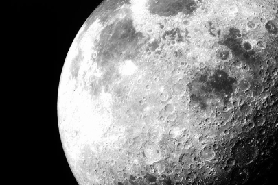 NASA'nın Ay'a dönüş görevi Artemis II ile Ay'ın daha önce görülmemiş kısımları incelenecek