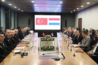 İçişleri Bakanı Çiftçi, Hollanda Adalet ve Güvenlik Bakanı Van Weel ile görüştü