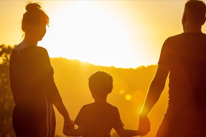 Otizmli çocuğu olan ailelere ücretsiz danışmanlık 16 ilde daha yaygınlaştırılacak