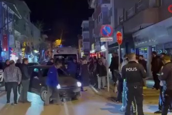 Bursa'da korkutan kaza! Otomobil ile motosiklet çarpıştı
