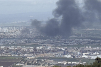 İran'ın İsrail'in kuzeyini hedef aldığı misillemede füze parçaları Hayfa'ya isabet etti
