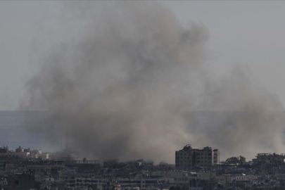 İsrail'in Lübnan'ın güneyindeki beldelere düzenlediği saldırılarda 13 kişi yaralandı